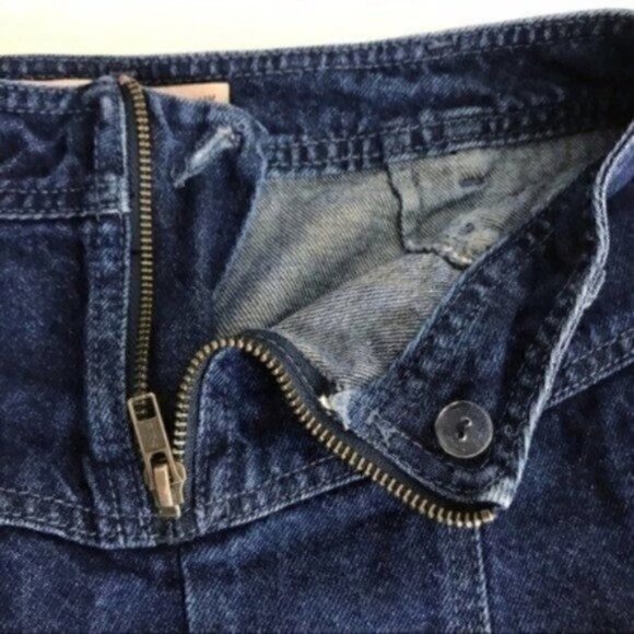 ASOS // Denim Blue Jean mini skirt size 4 front zip back pockets - Picture 4 of 7